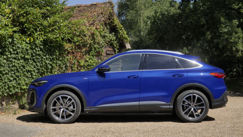 AUDI Q5 DIESEL SPORTBACK 2.0 TDI Quattro S Line 5dr S Tronic [Tech Pack] view 10